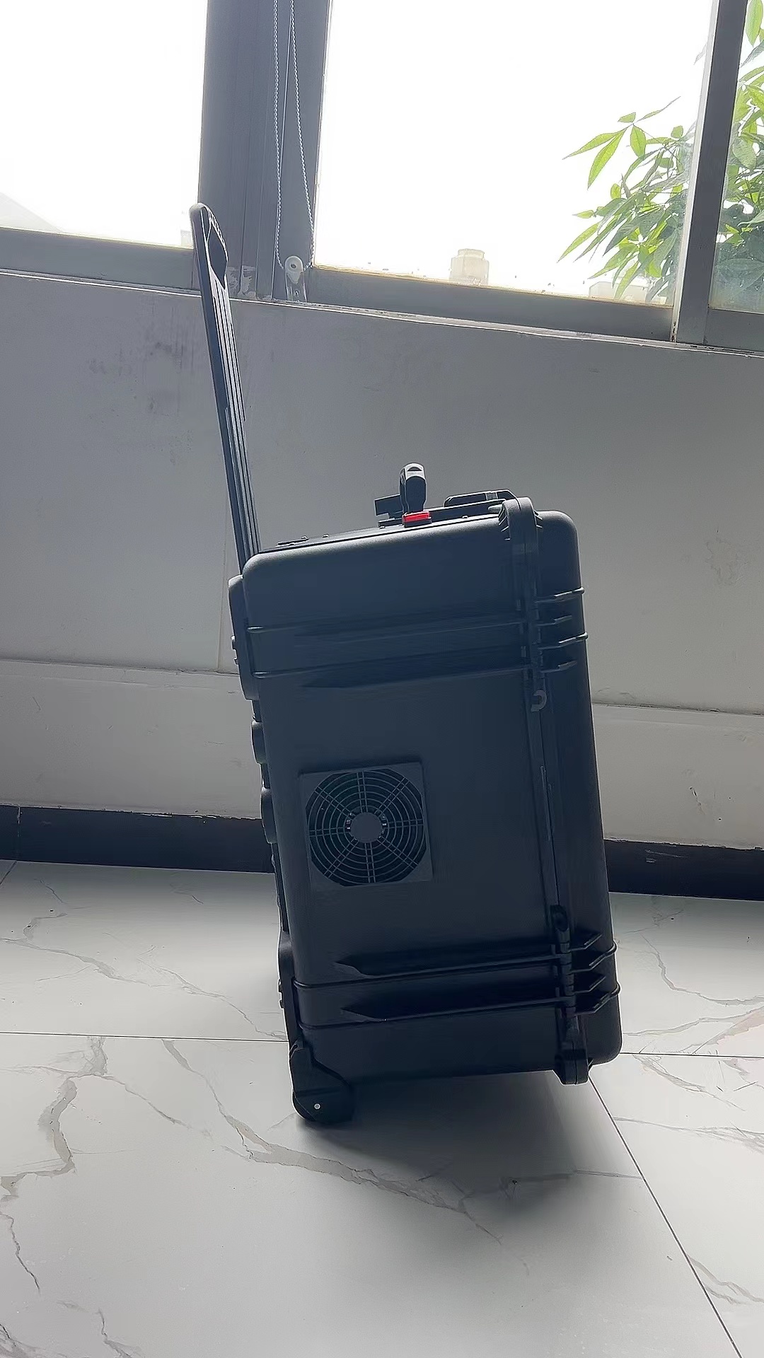 聂拉木手拉箱型移动通信干扰器